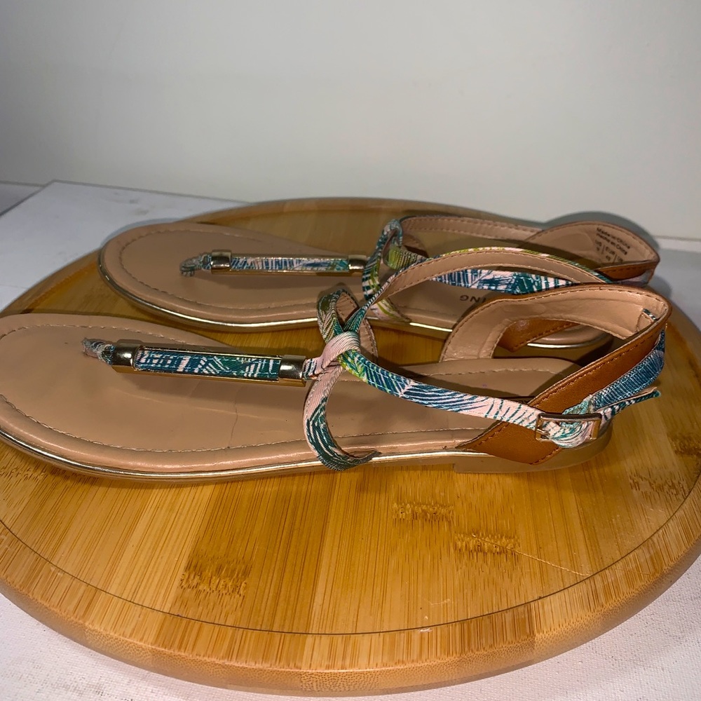 Call It Spring Women’s Thong Back Ankle Strap Sandal Tropical Size 9